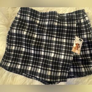 Sincerely Jules Monochrome B&W Plaid Skort Sz: S
